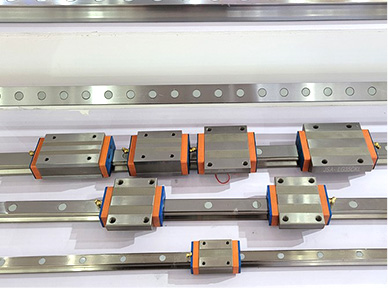 直线导轨副